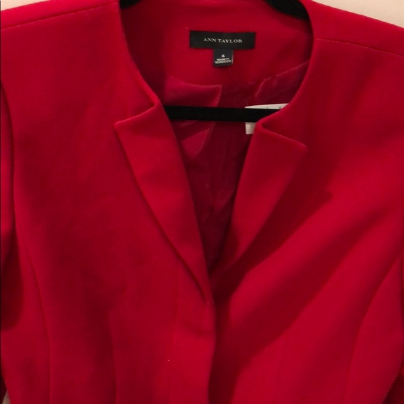 Red suiting jacket - Picture 2 of 4